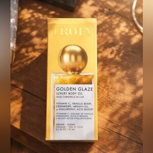 TRULY Golden Glaze Body Oil